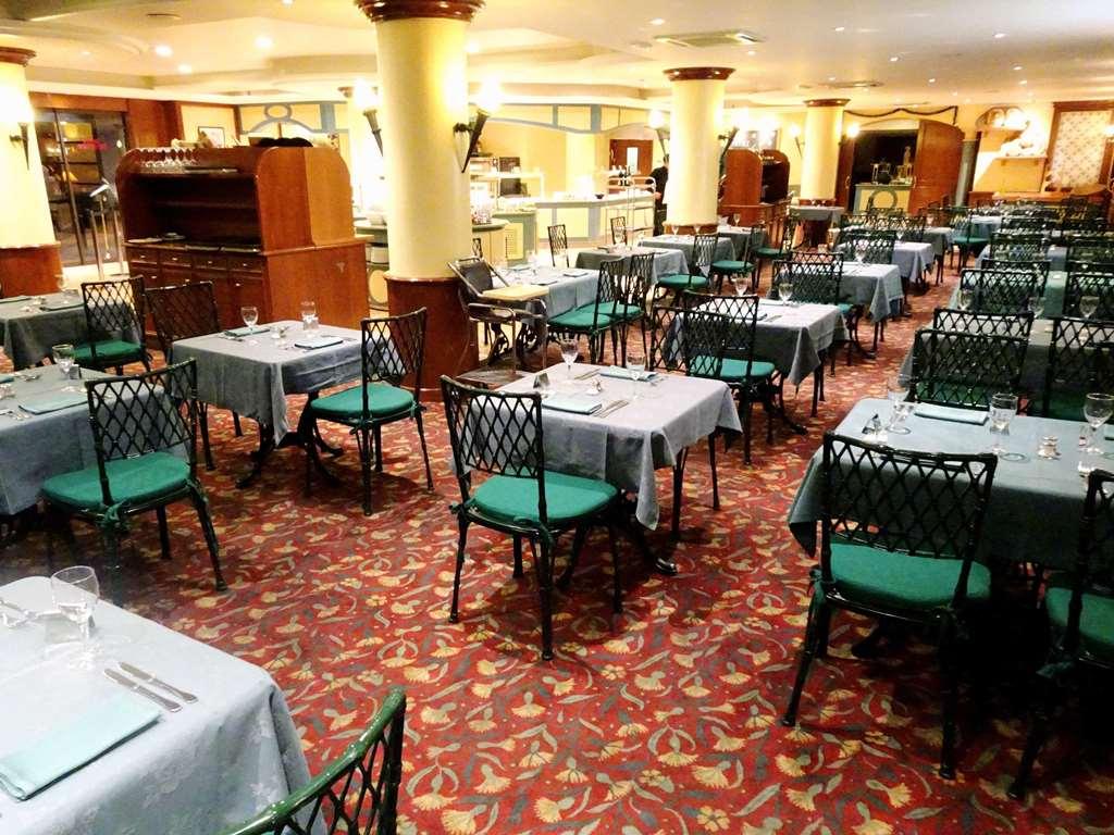 Mercure Andorra Ресторант снимка